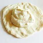 Bascute pufoase cu branza (branzoaice)