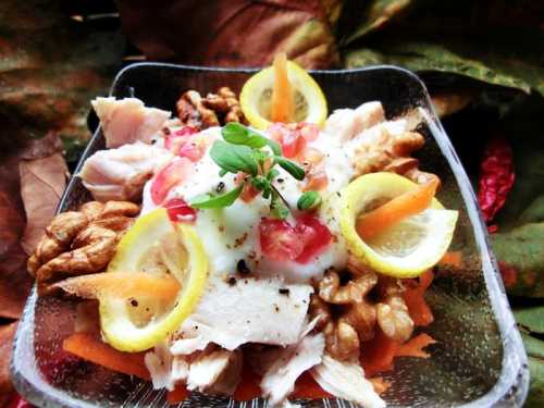 Salata din piept de pui cu morcov, iaurt si telina