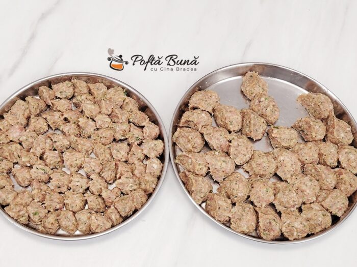 Chiftele pufoase din carne tocata – reteta pas cu pas, cu toate secretele Chiftele pufoase din carne tocata – reteta pas cu pas, cu toate secretele