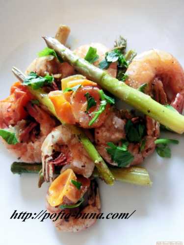 Creveti cu sparanghel