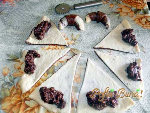 cornuri-pufoase-bicolore-pofta-buna-gina-bradea. (2)
