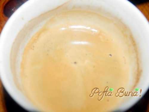 Desert cu branza si cafea