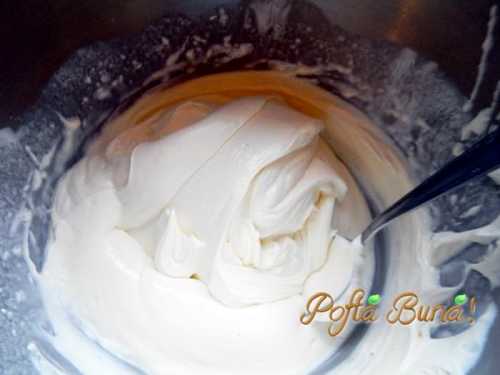 prajitura-gilda-cu-banane-si-morcov-pofta-buna-gina-bradea (10)