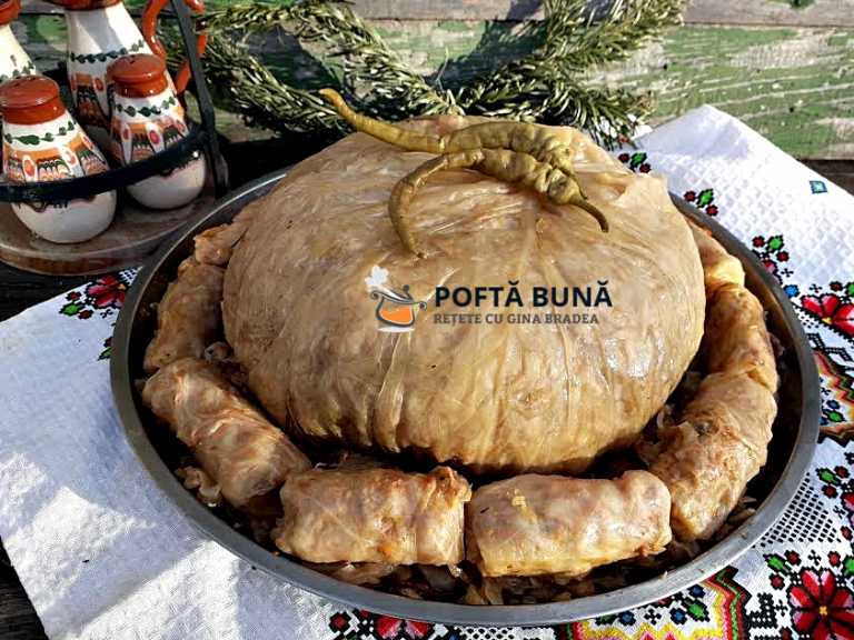 Varza umpluta cu carne tocata, reteta de sarbatoare
