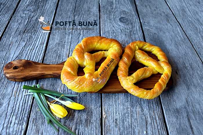 Covrigi polonezi insiropati