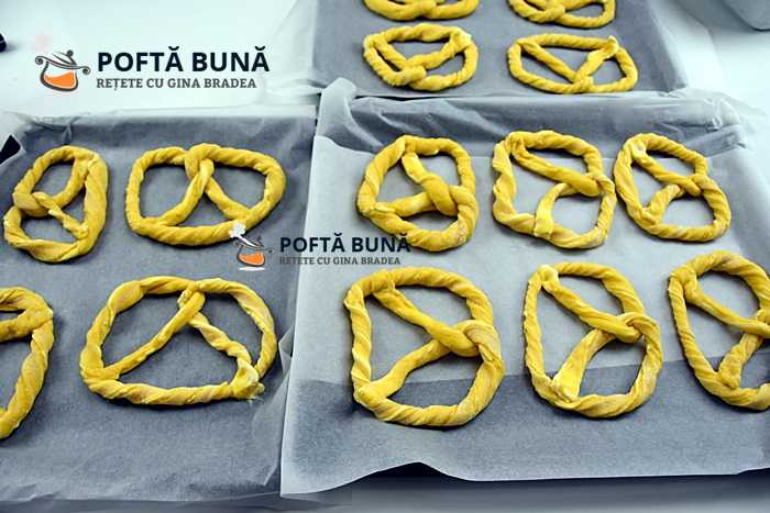 Covrigi polonezi insiropati