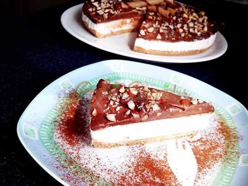 Tarta fara coacere, cu iaurt si ciocolata