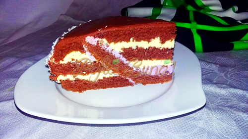 3.Tort cu ciocolata si fructe de padure-Iuliana Dinu 