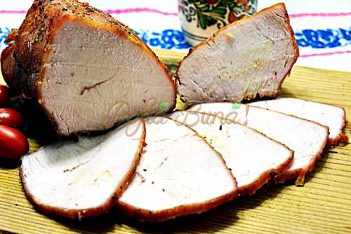 Pastrama din piept de curcan Pastrama din piept de curcan