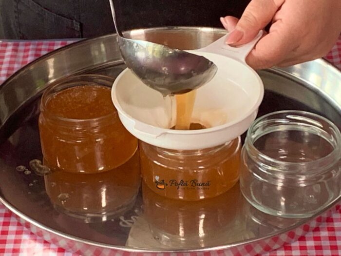 Peltea de gutui Peltea de gutui