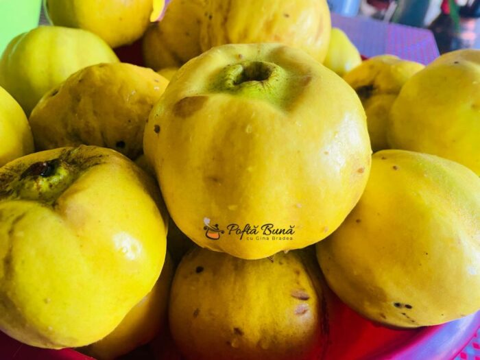 Peltea de gutui peltea de gutui reteta gina bradea 6 700x525 - Peltea de gutui