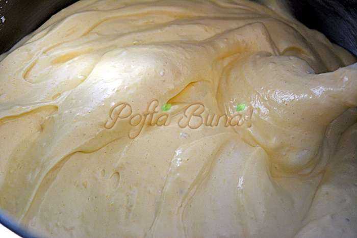 Prajitura pufoasa cu branza Prajitura pufoasa cu branza