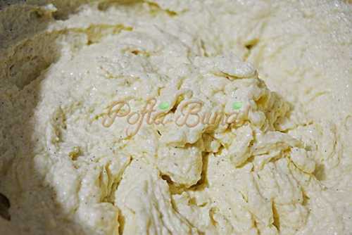 Prajitura pufoasa cu branza reteta veche pofta buna cu gina bradea 7 500x334 - Prajitura cu branza