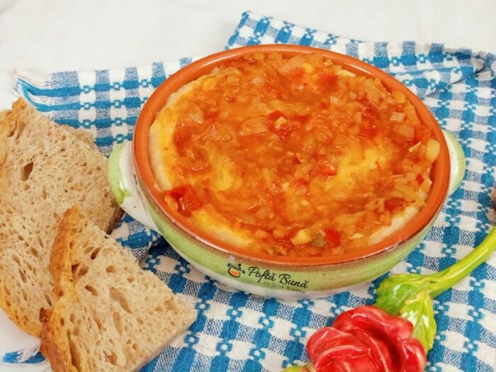 fasole batuta reteta gina bradea 8 700x525 - Salată de fasole cu morcovi, castraveți murați și mărar