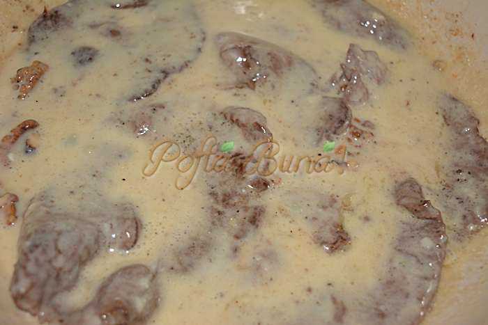 Vitel la tigaie cu Gorgonzola si nuci Vitel la tigaie cu Gorgonzola si nuci