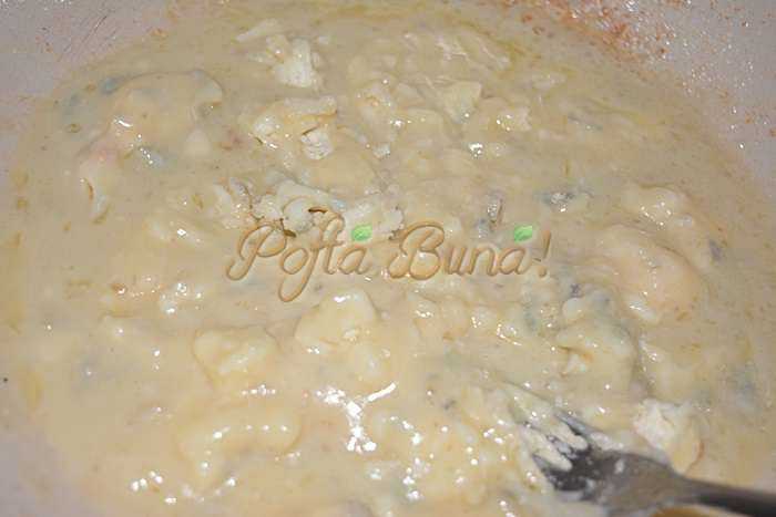 Vitel la tigaie cu Gorgonzola si nuci Vitel la tigaie cu Gorgonzola si nuci