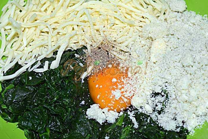 Paste scoici cu spanac si cascaval Paste scoici cu spanac si cascaval