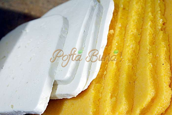 Mamaliga cu branza pane Mamaliga cu branza pane