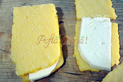 Mamaliga cu branza pane