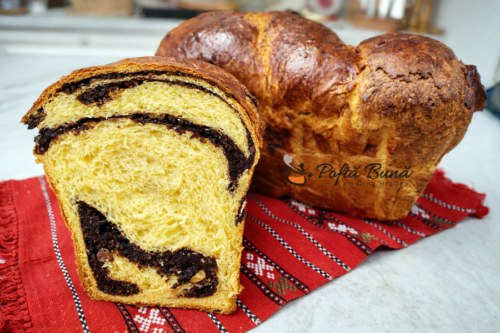 Cozonac pufos reteta cu 10 galbenusuri