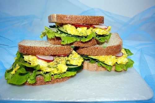 Sandvisuri cu omleta