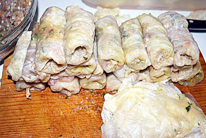 Sarmale de peste reteta dobrogeana Sarmale din peste reteta dobrogeana pofta buna cu gina bradea 2 700x467 - Sarmale de peste reteta dobrogeana