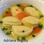Supa de pui cu galuste din gris Adriana Veghiu 150x150 - Supa de galuste pufoase din gris