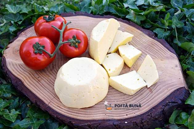 Cum se face cascavalul de casa reteta simpla - Gina Bradea