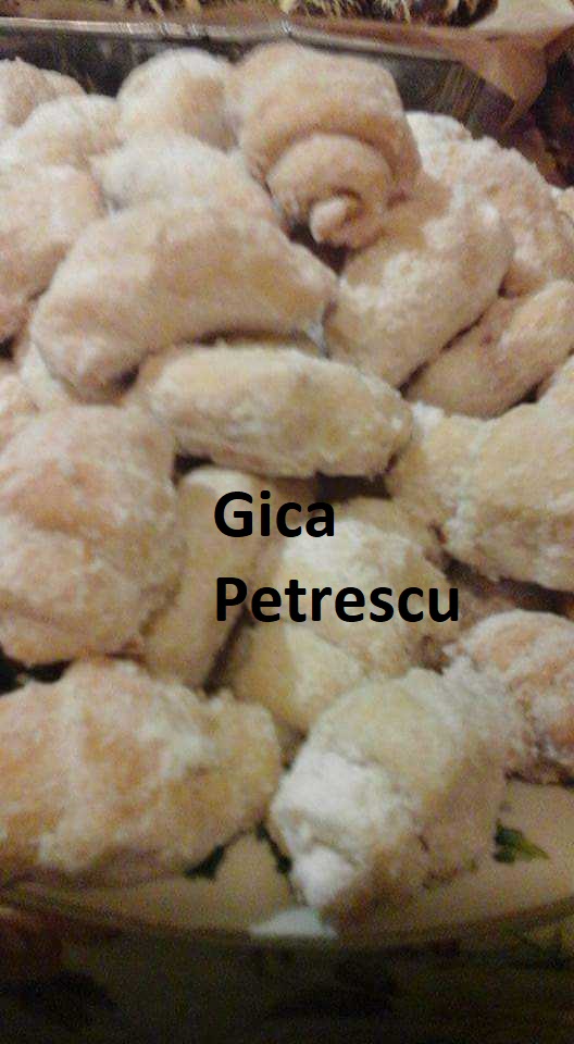 Cornulete cu untura si smantana (de Gica Petrescu)