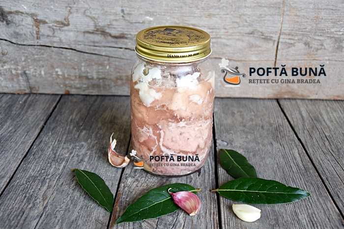 Carne de porc bucati in suc propriu, la borcan, reteta veche Carne de porc bucati in suc propriu, la borcan, reteta veche