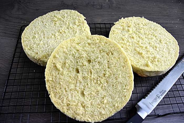 Blat de tort pufos, simplu, reteta de pandispan