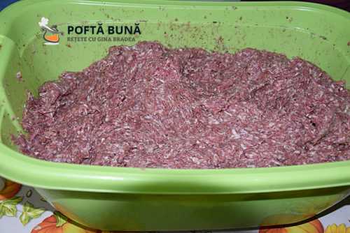Carnati de casa cu busuioc, reteta traditionala italiana