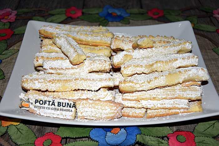 Biscuiti spritati, piscoturi cu unt, untura, reteta copilariei