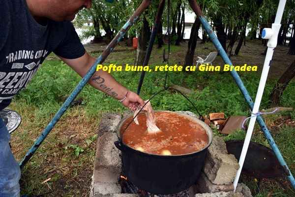 Cum se face ciorba de peste pe malul Dunarii, la Isaccea