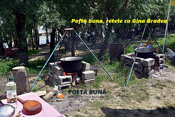 Cum se face ciorba de peste pe malul Dunarii, la Isaccea