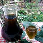 Nucata Nucata, lichior natural, medicinal de nuci verzi, reteta veche, simpla