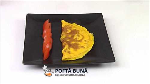 Cum se face o omleta simpla si pufoasa, reteta si secrete