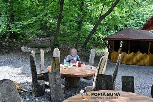 M-am nascut intro familie traditionala, in care bataia era zilnica