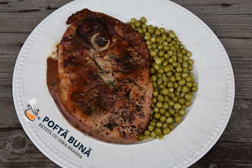 Pulpa de porc la cuptor, reteta simpla, clasica