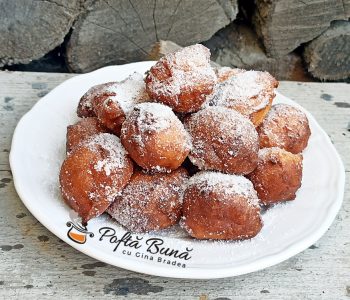 Gogosi cu lingura - gogosi cu iaurt foarte pufoase, reteta simpla si rapida