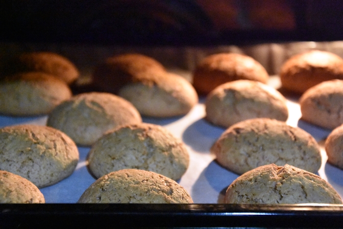 Turta dulce glazurata, moale si aromata, reteta veche