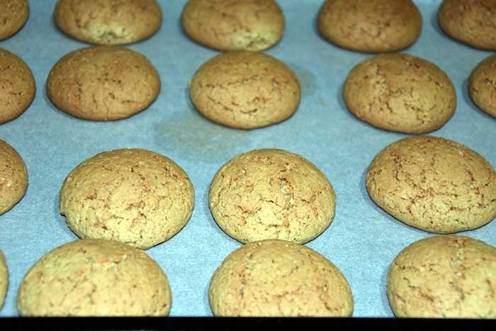 Turta dulce glazurata, moale si aromata, reteta veche