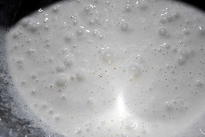 Turta dulce glazurata, moale si aromata, reteta veche