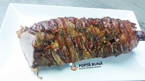 Muschiulet de porc in bacon