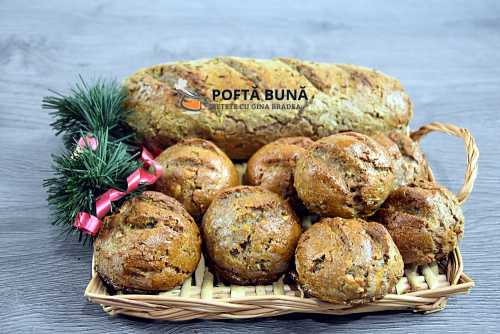 Chifle si paine din faina de secara, cu nuca Chifle si paine din faina de secara, cu nuca