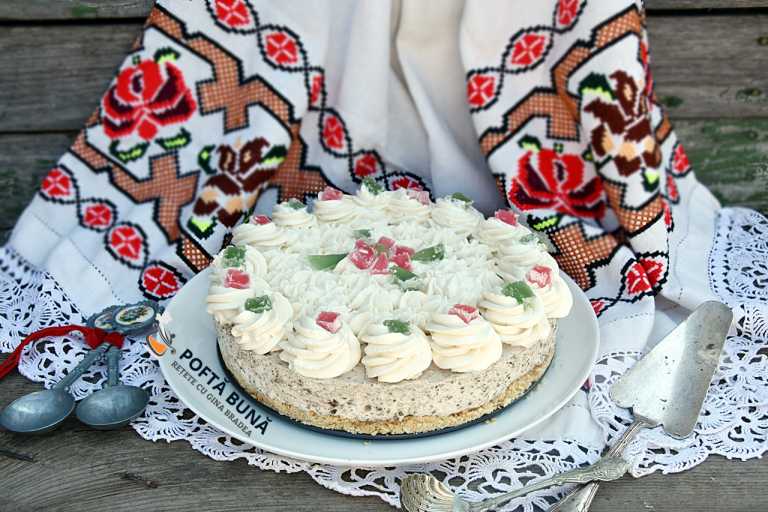 Tort, cheesecake cu halva, fara coacere, reteta simpla si rapida