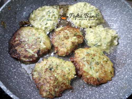 Chiftele tocinei din dovlecei reteta ieftina si rapida 3 500x375 - Tocinei reteta ieftina si rapida