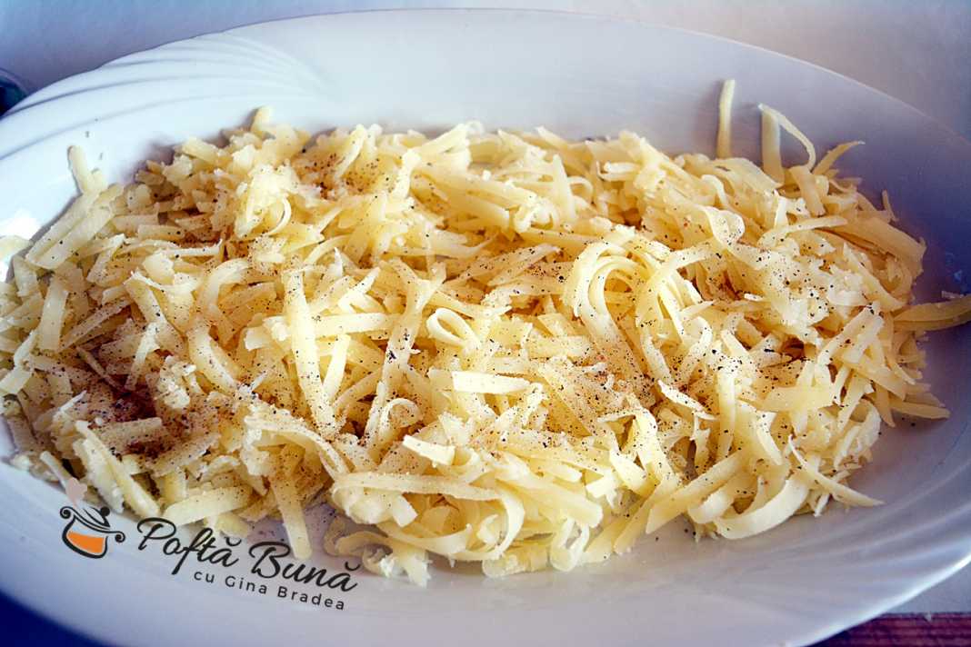 Suba Ruseasca Salata suba salata ruseasca cu peste afumat si sfecla rosie