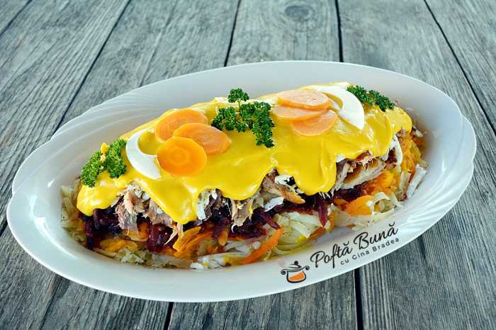 Salata de morcovi coreeana Salata suba salata ruseasca cu peste afumat si sfecla rosie 5 700x466 - Salata de morcovi coreeana