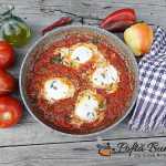 Shakshuka Shakshuka, reteta de oua cu rosii si ardei pentru micul dejun